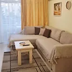 Kamelia A29 Apartamento *