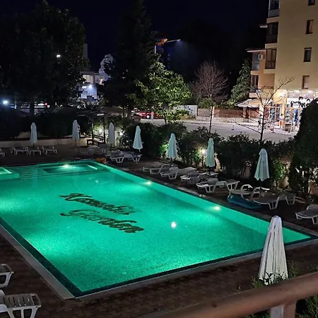 Kamelia A29 Σάνι Μπιτς